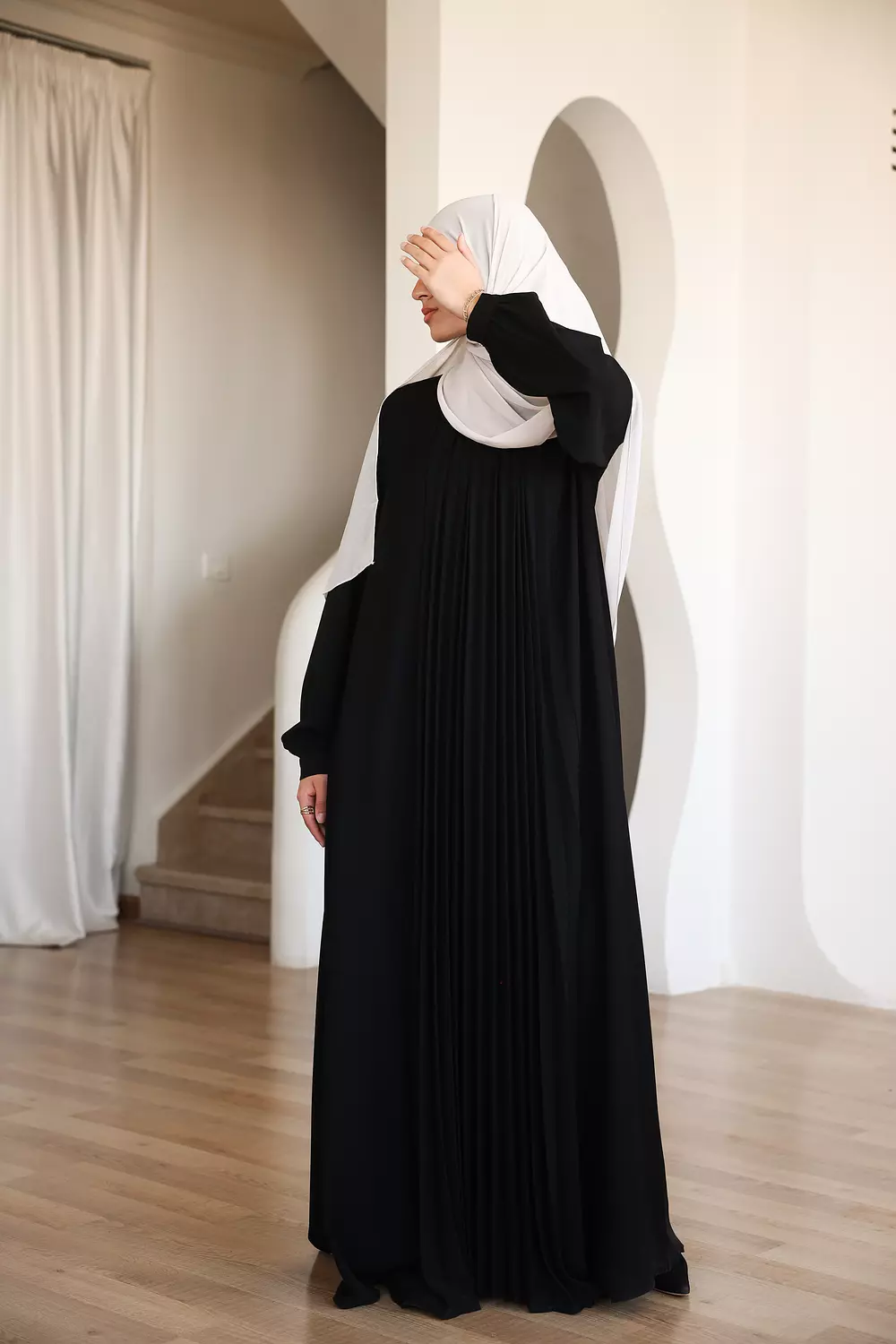 <p style="text-align: start"></p>