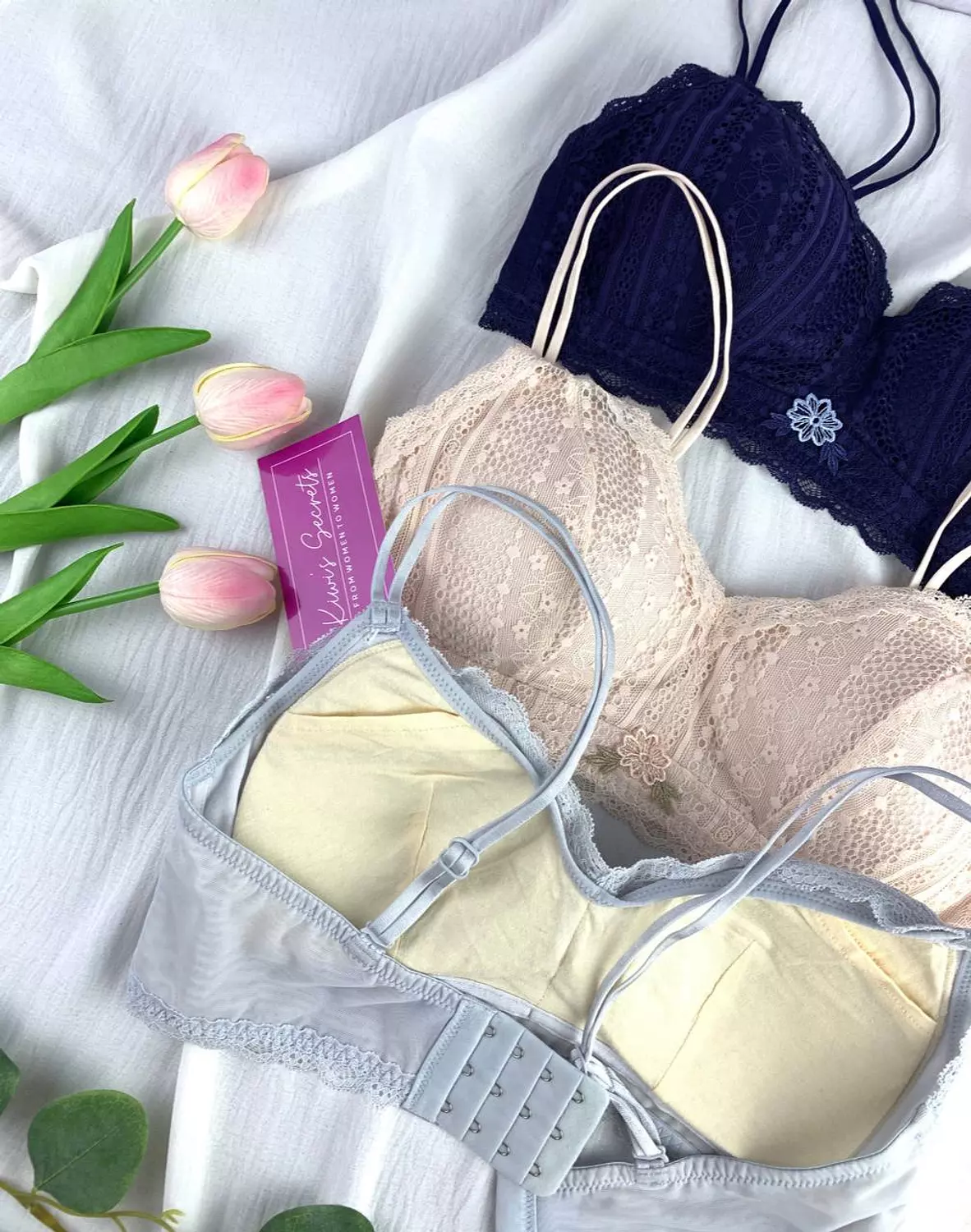 Cute Unwired padded soft bra with lace 3