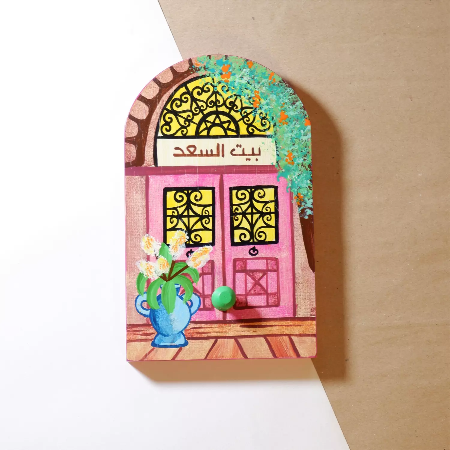 door pink  image
