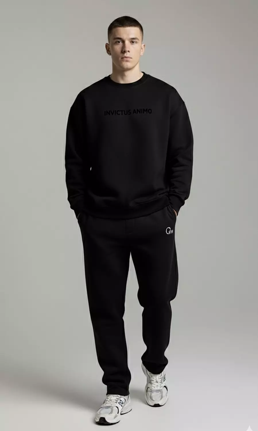 Premium Crewneck  _ Black 2