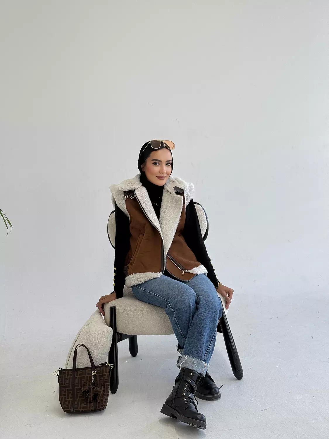No Sleeves Fur Jacket image