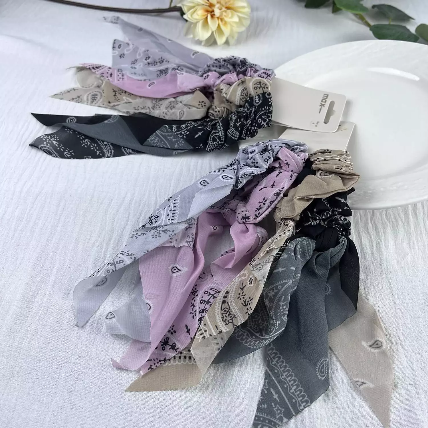 4 pack scrunchies from Max 2