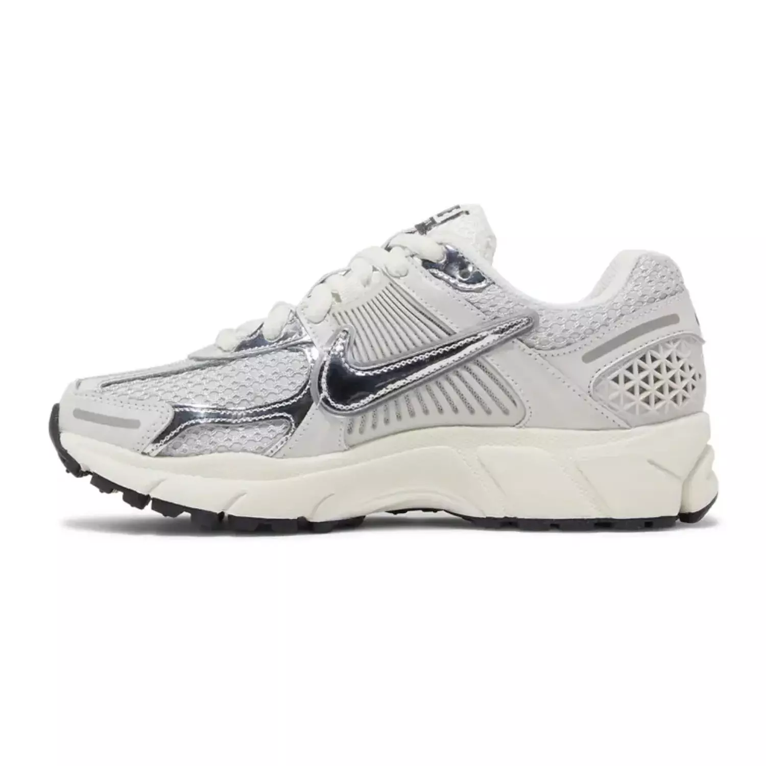 Nike Zoom Vomero 5 - Photon Dust Metallic Silver  2