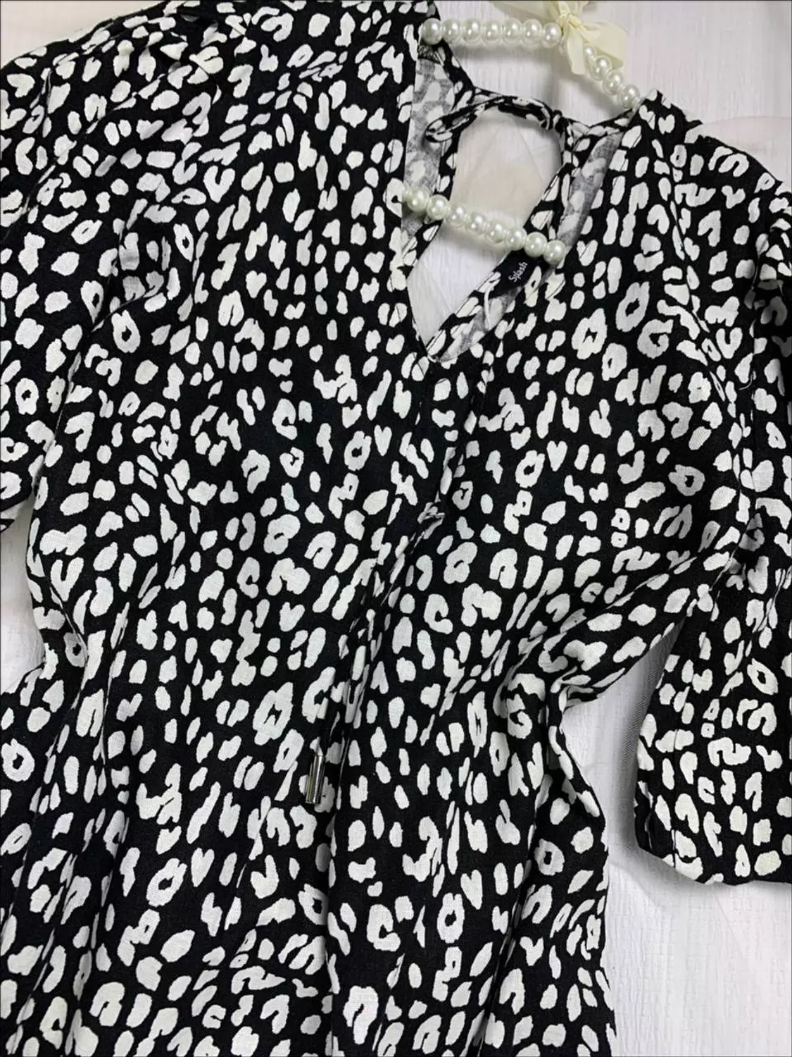 Leopard print linen dress from Splash   Size 6 to 40:48 k   2