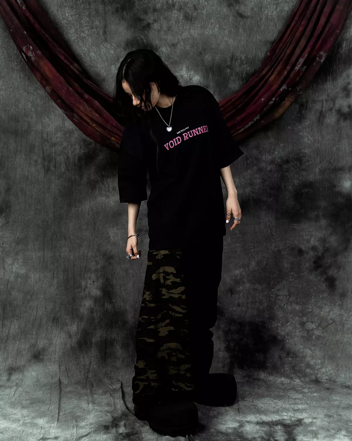VOID RUNNER Oversized T-Shirt 2