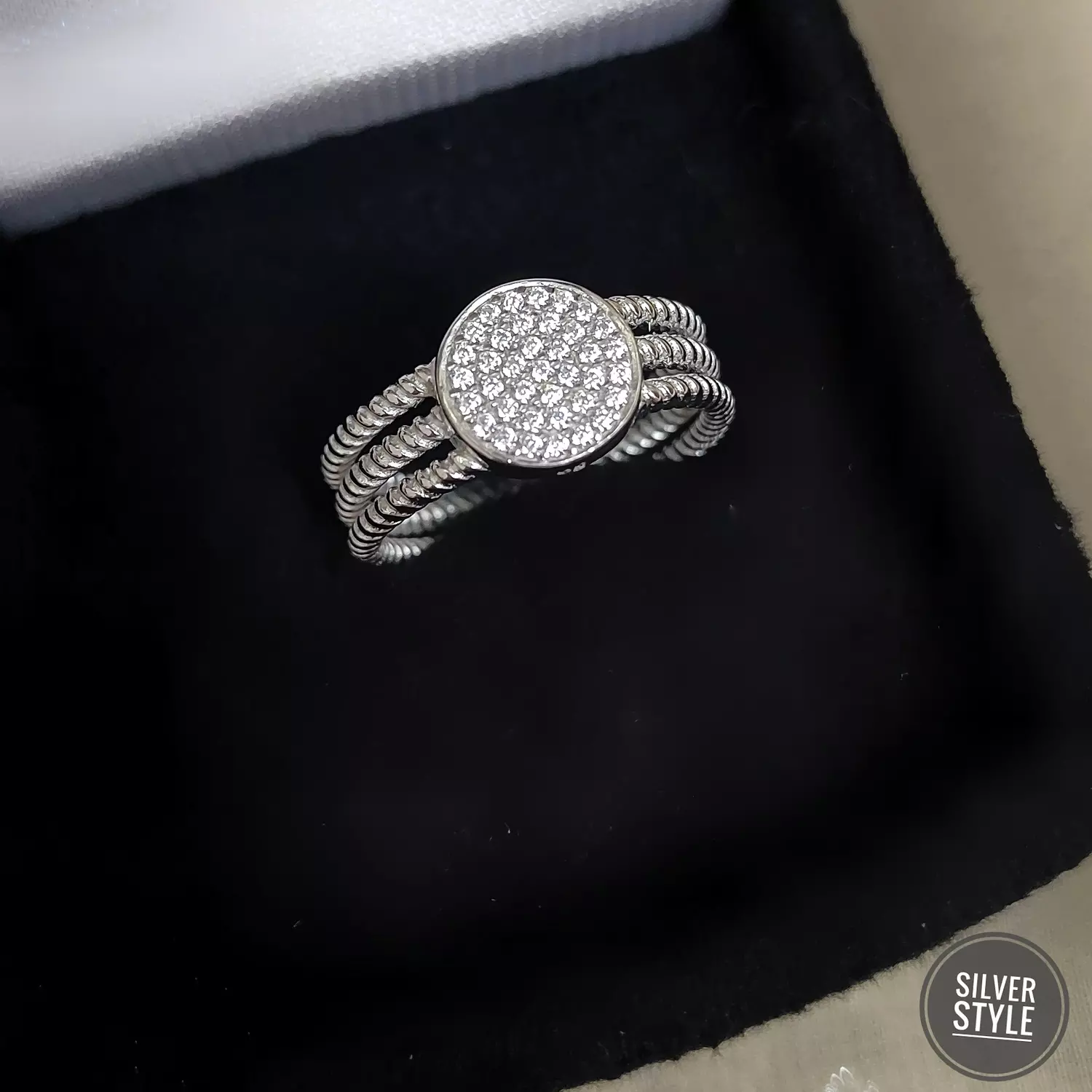 Stylish zircon Ring  image