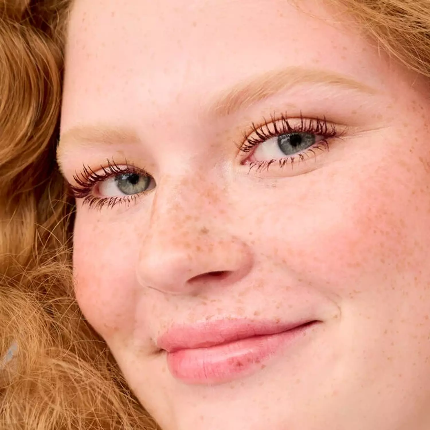 Benefit BADgal BANG! BIGGER, BADDEr Volumizing Mascara BIGGER, BADDER volumizing mascara 1