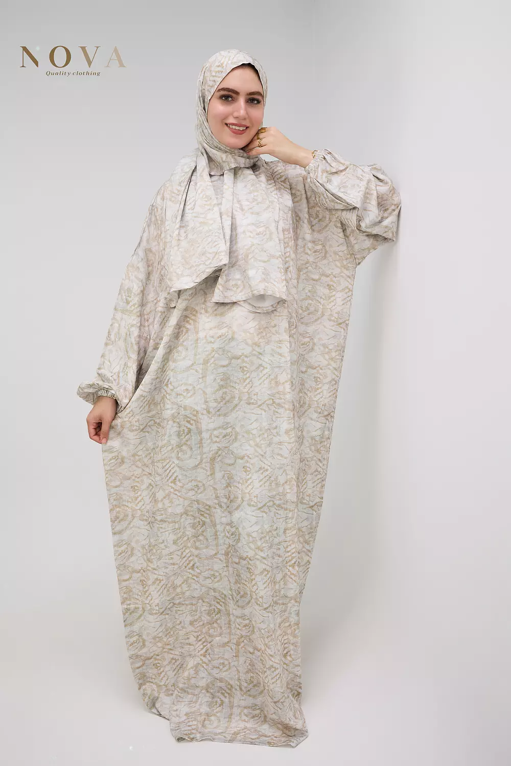 Arabesque hover image