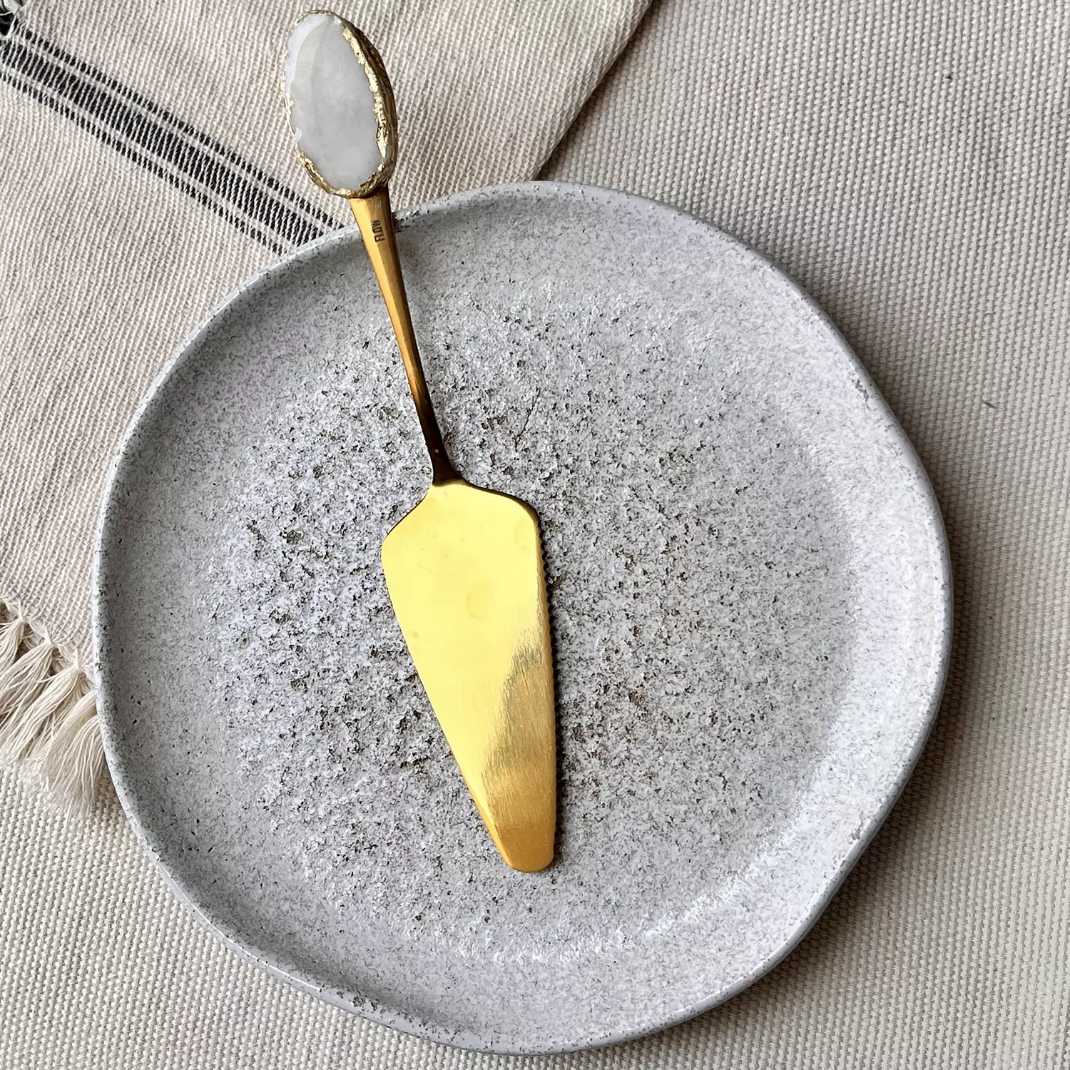 Gold 2 in 1 Cake Knife/Shovel image