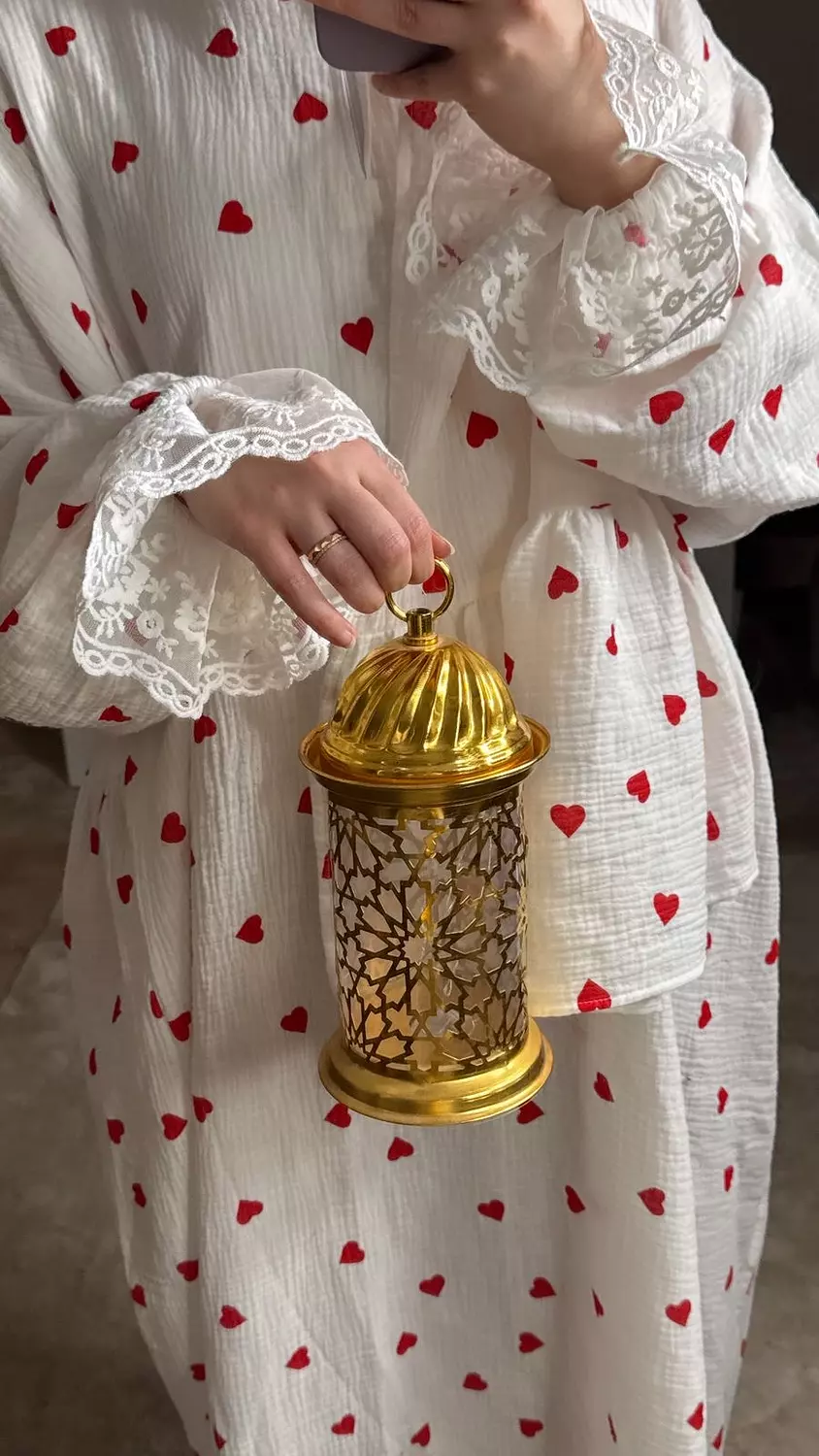 Ghazal Isdal (Red) 3