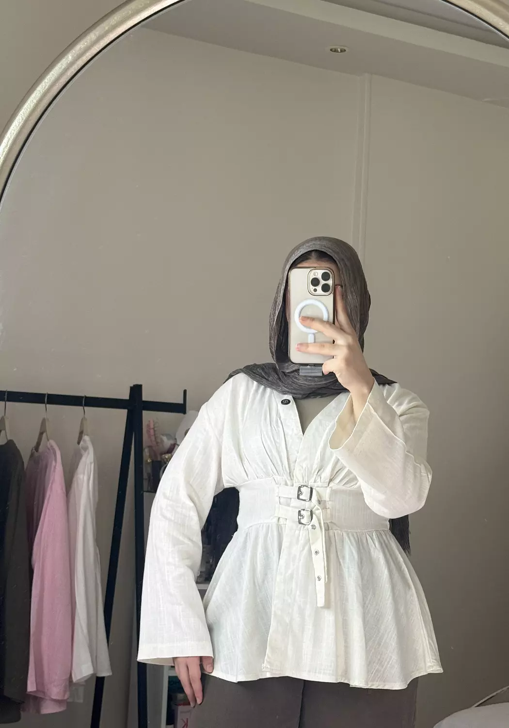 waits blouse image