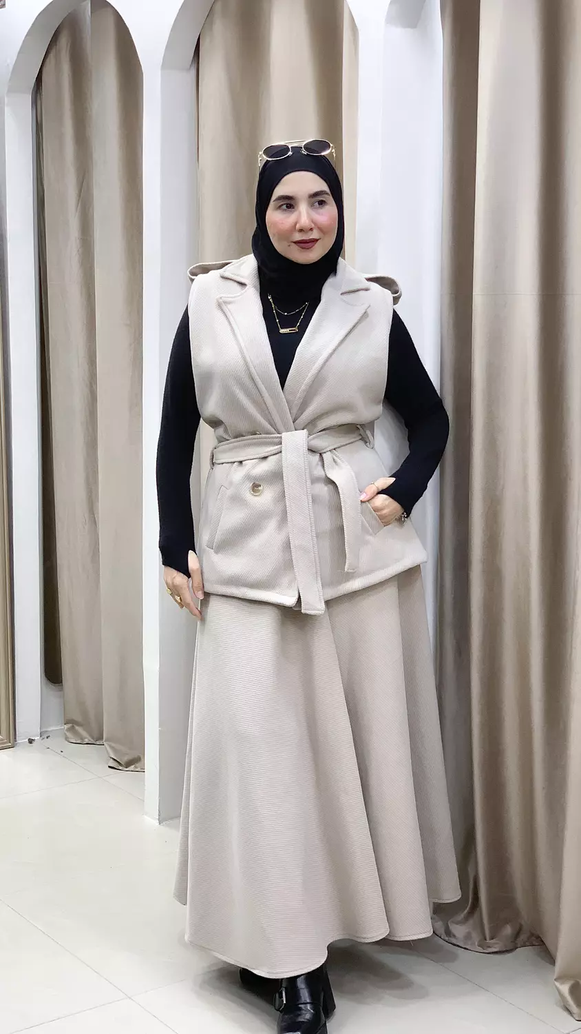 Razan Set hover image