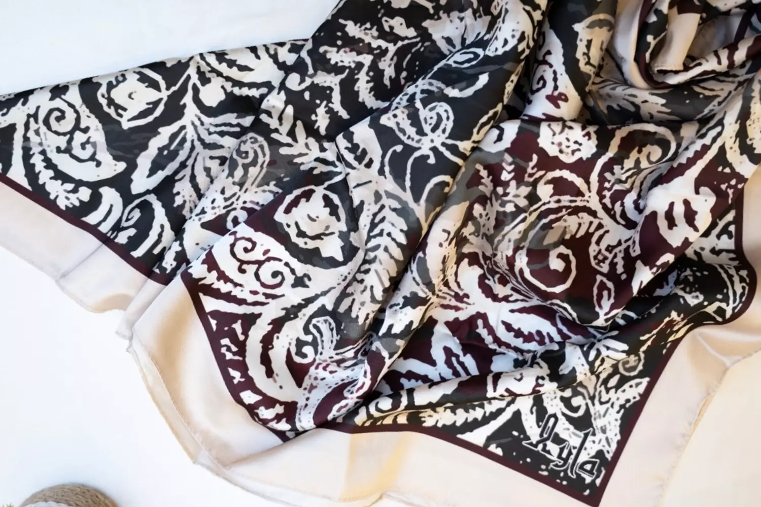 Velvet Eclipse image