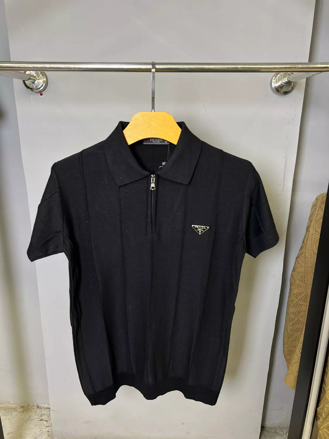 PRADA TSHIRT / 54 3