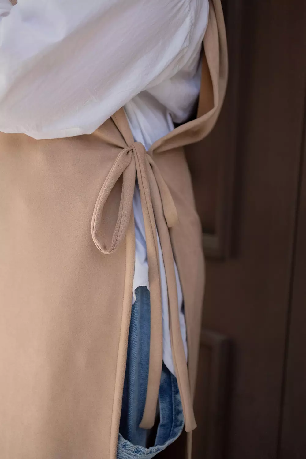 Long Suede Vest Cafe 2