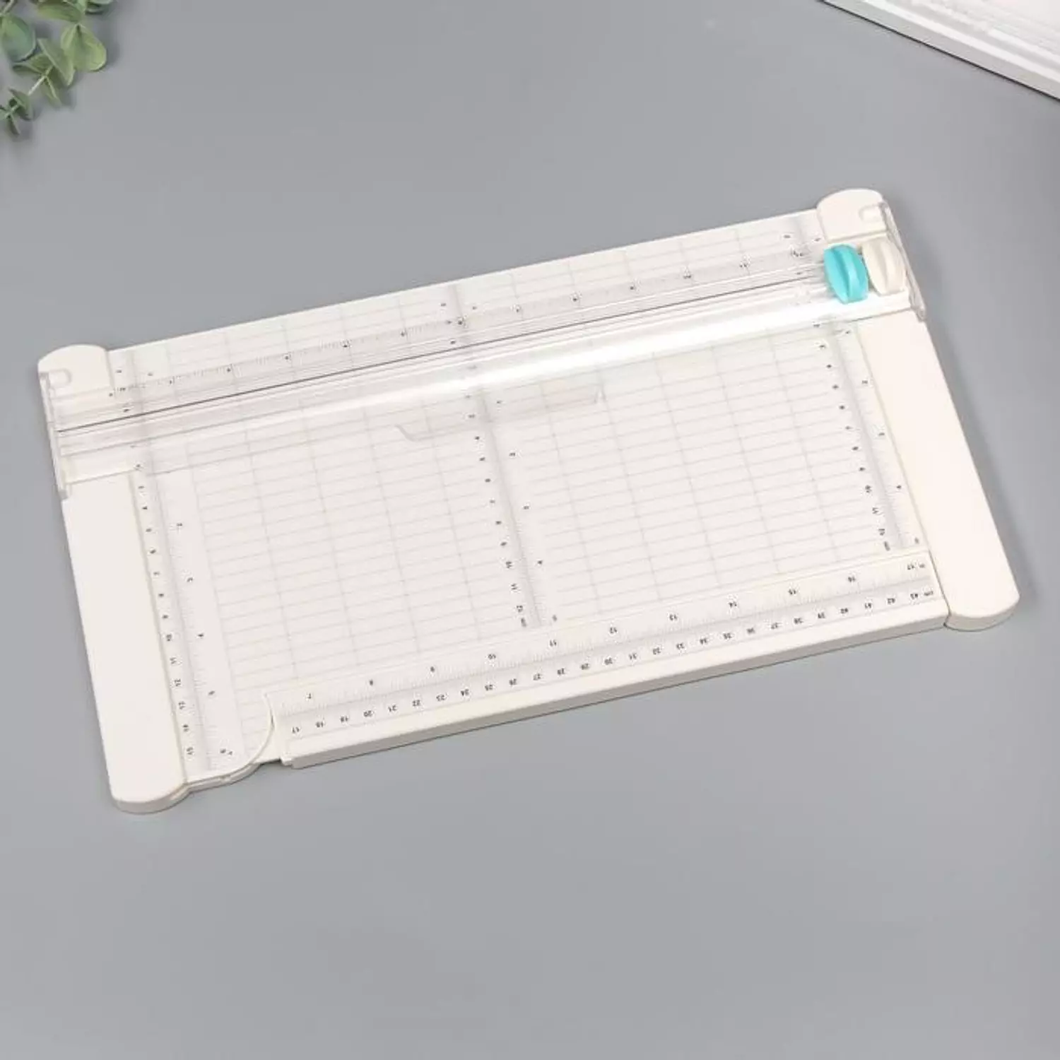 Paper trimmer and embosser model km-5620    3