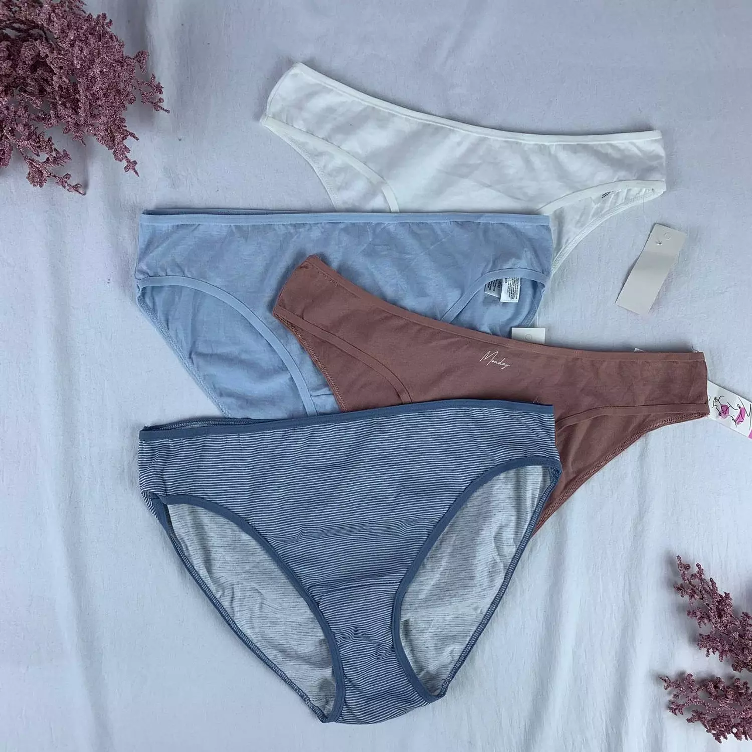 4  pieces cotton panty set from primark image