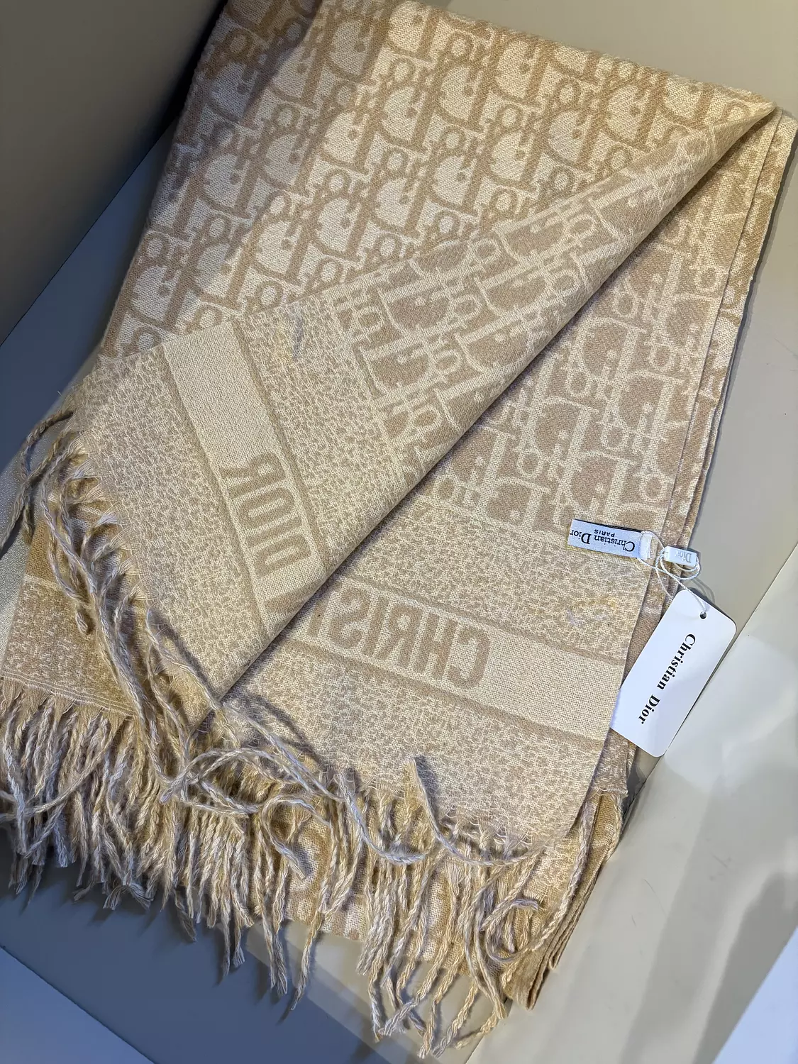 Dior wool shawl 4