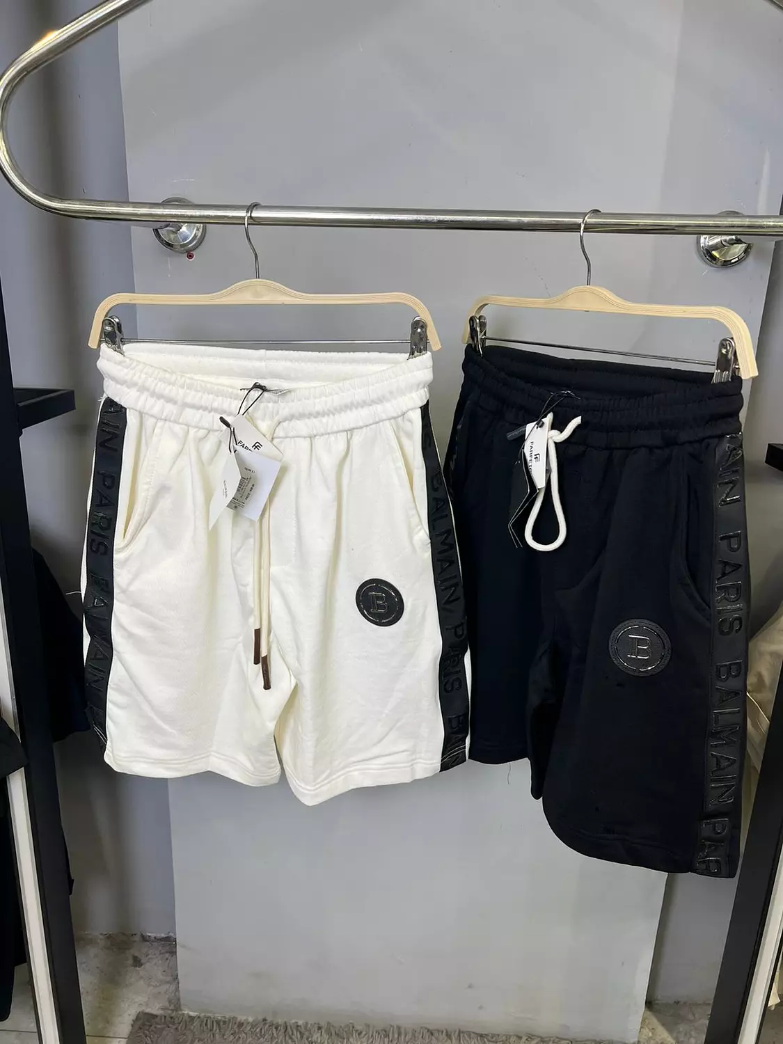 BALMAIN SHORT / 1469 6