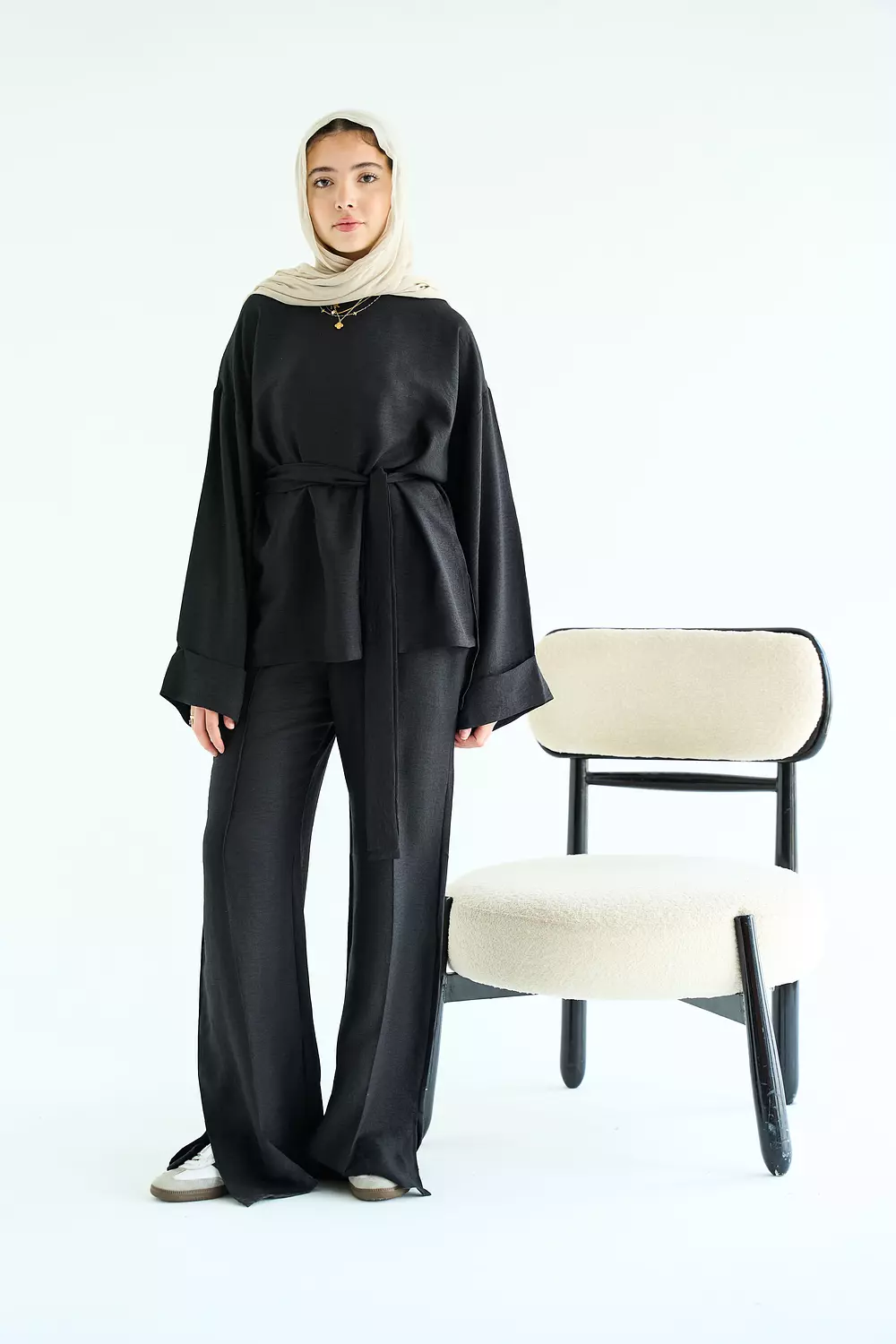 Multi-way set in black image