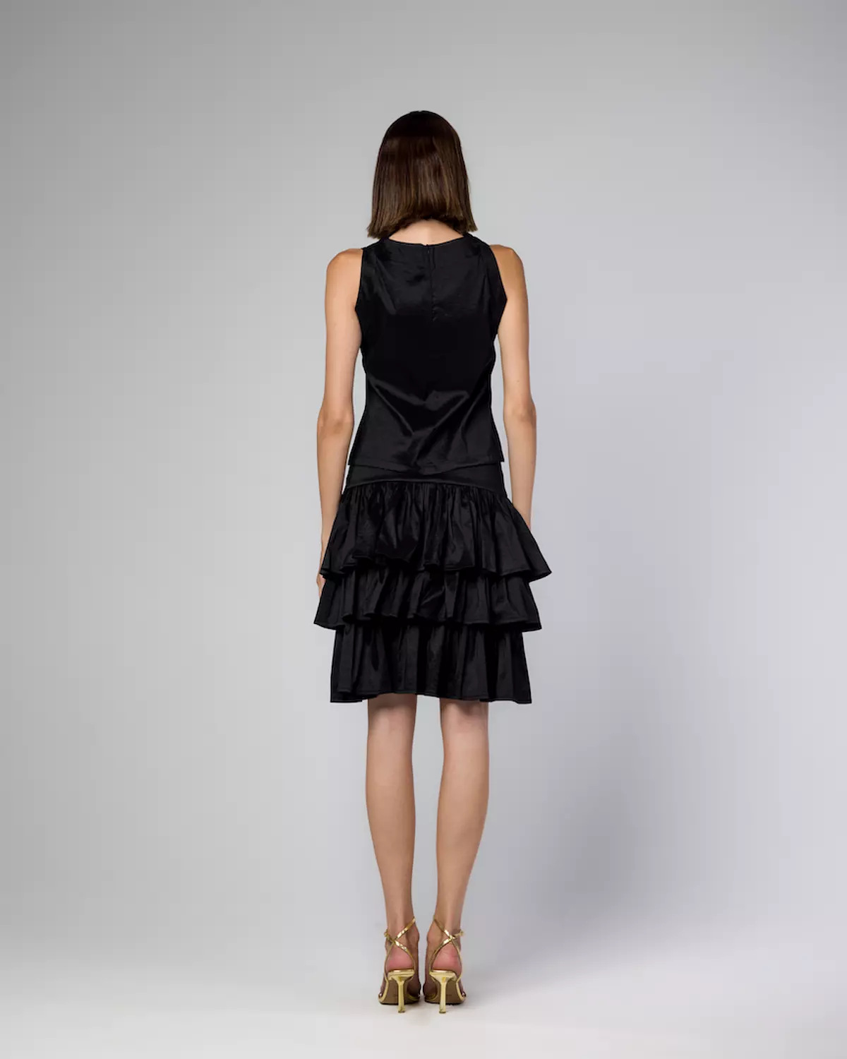 THE BLACK TAFFETA SET 2
