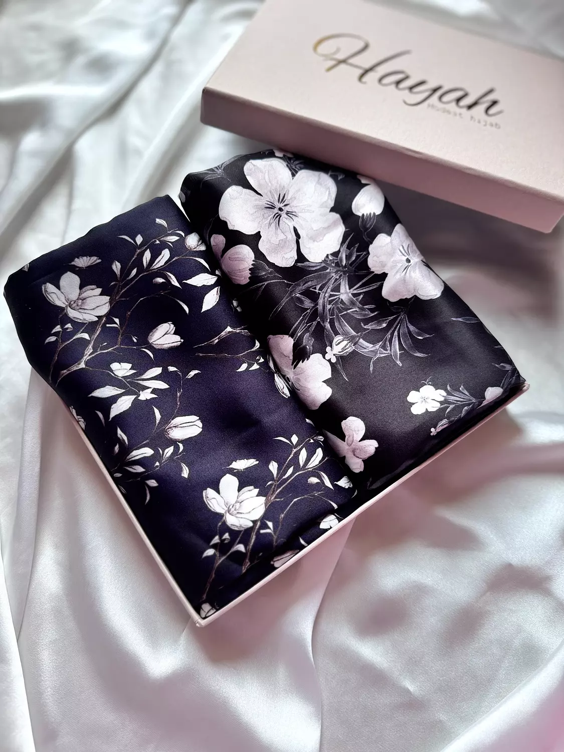 Iris , midnight bloom satin bundle image
