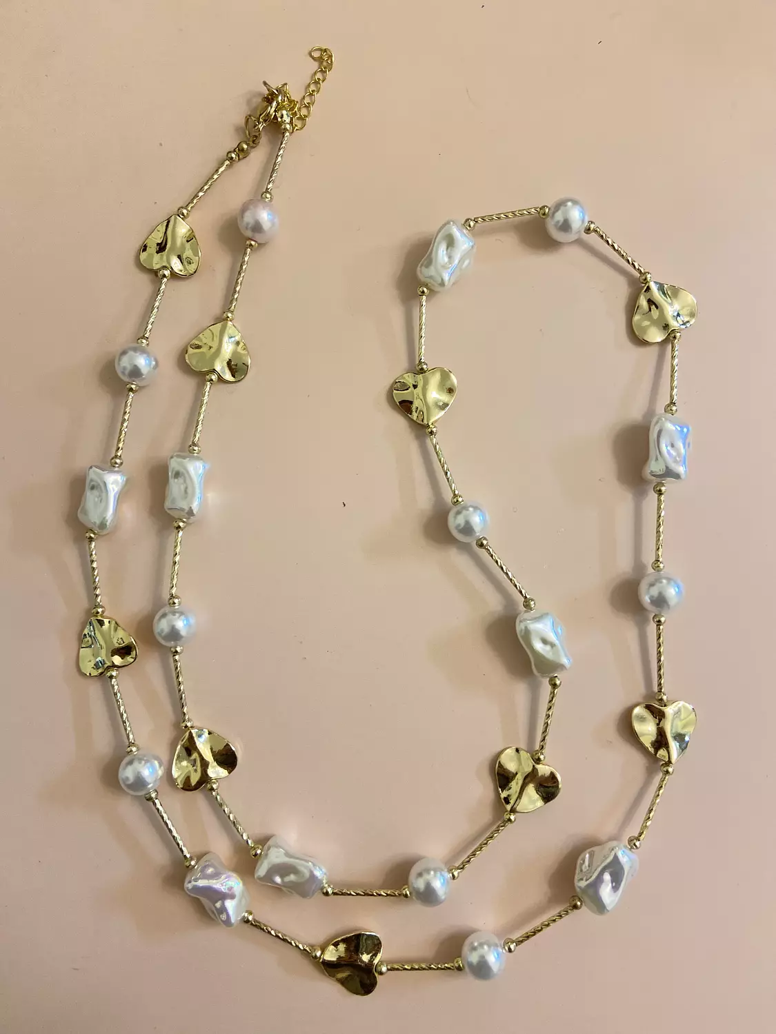 Modern Pearl Line image