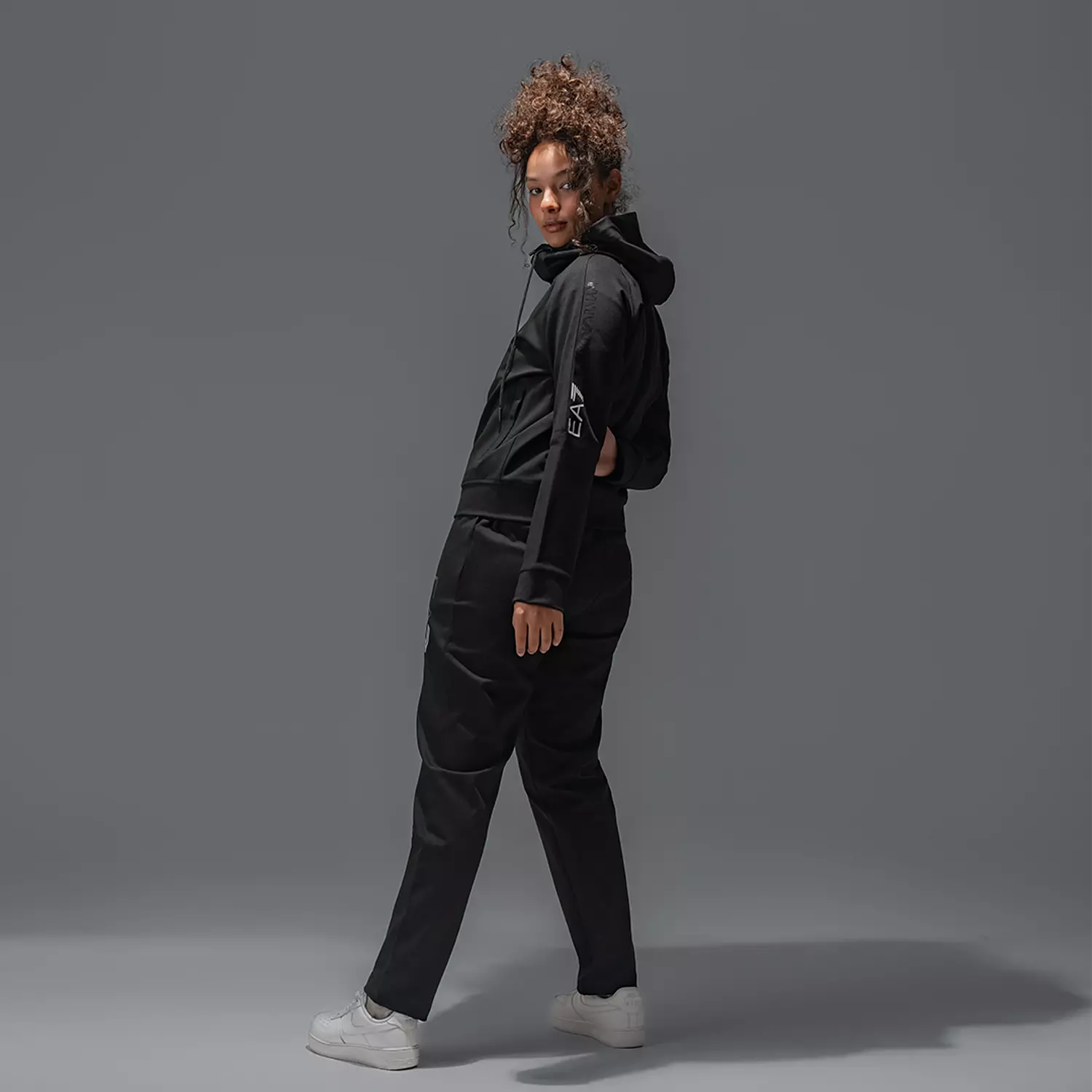 Suit Ea7 Hoodie Black hover image