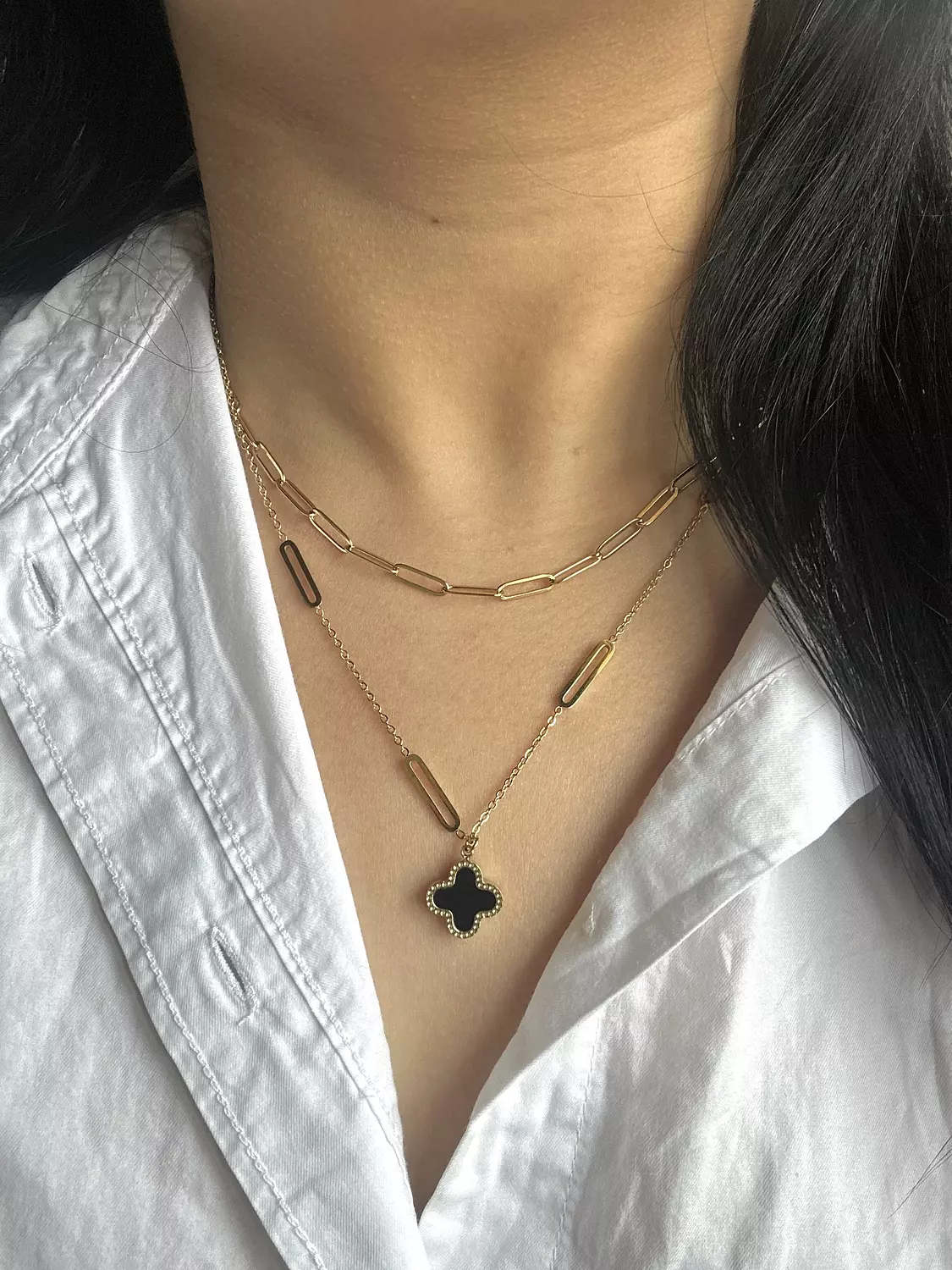 Paper clip van separate necklaces (double sided black x white) 2