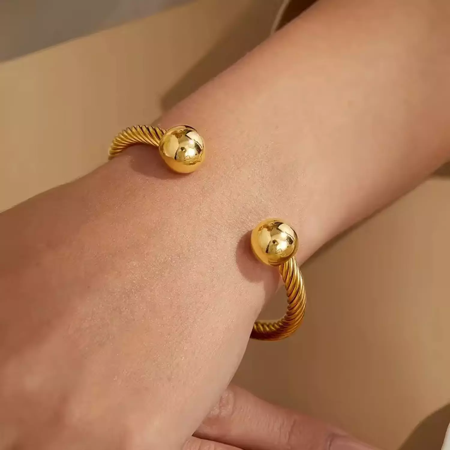 Twill wire rope open bangle hover image