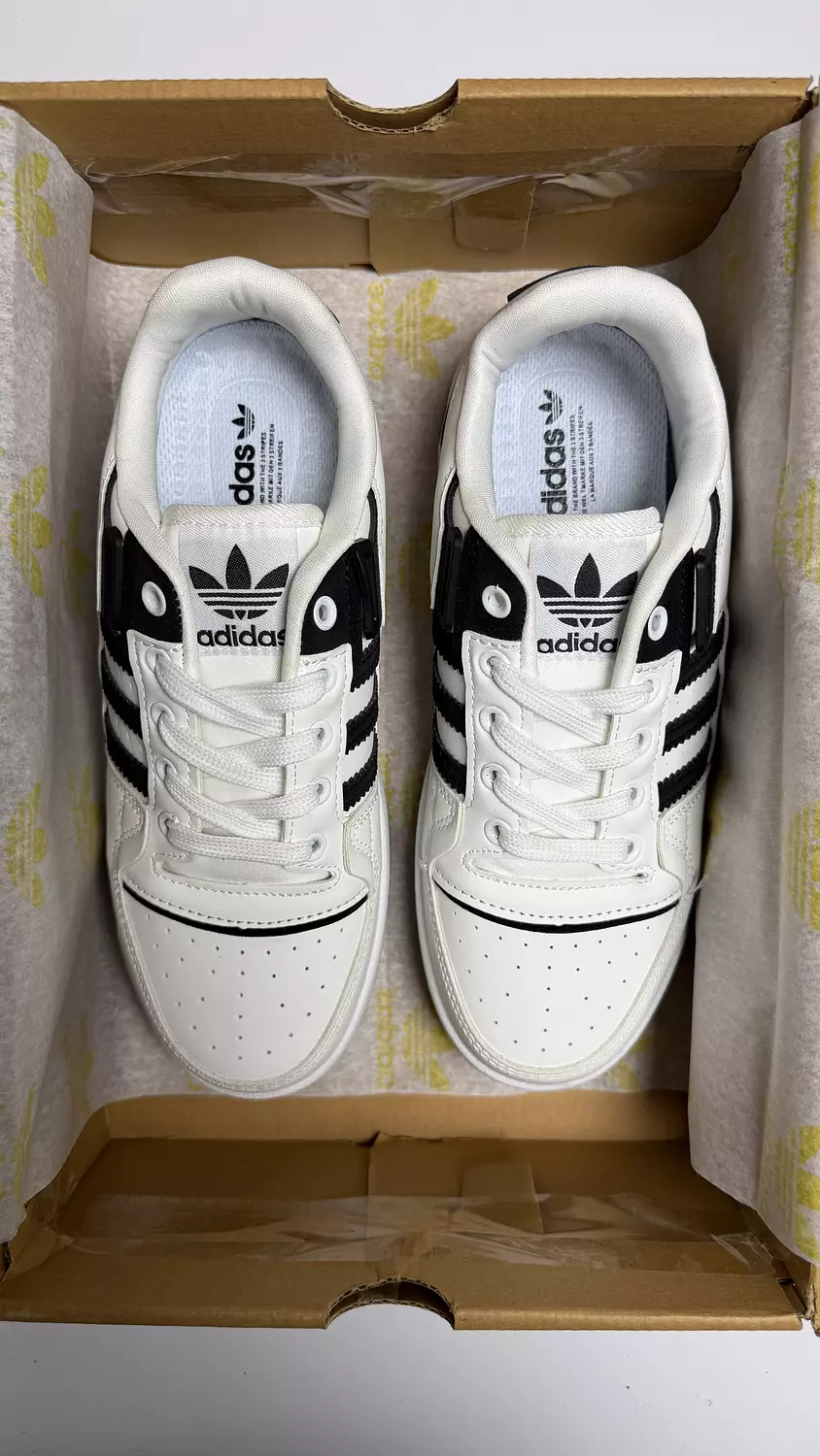 Adidas Forum Low in Black  2