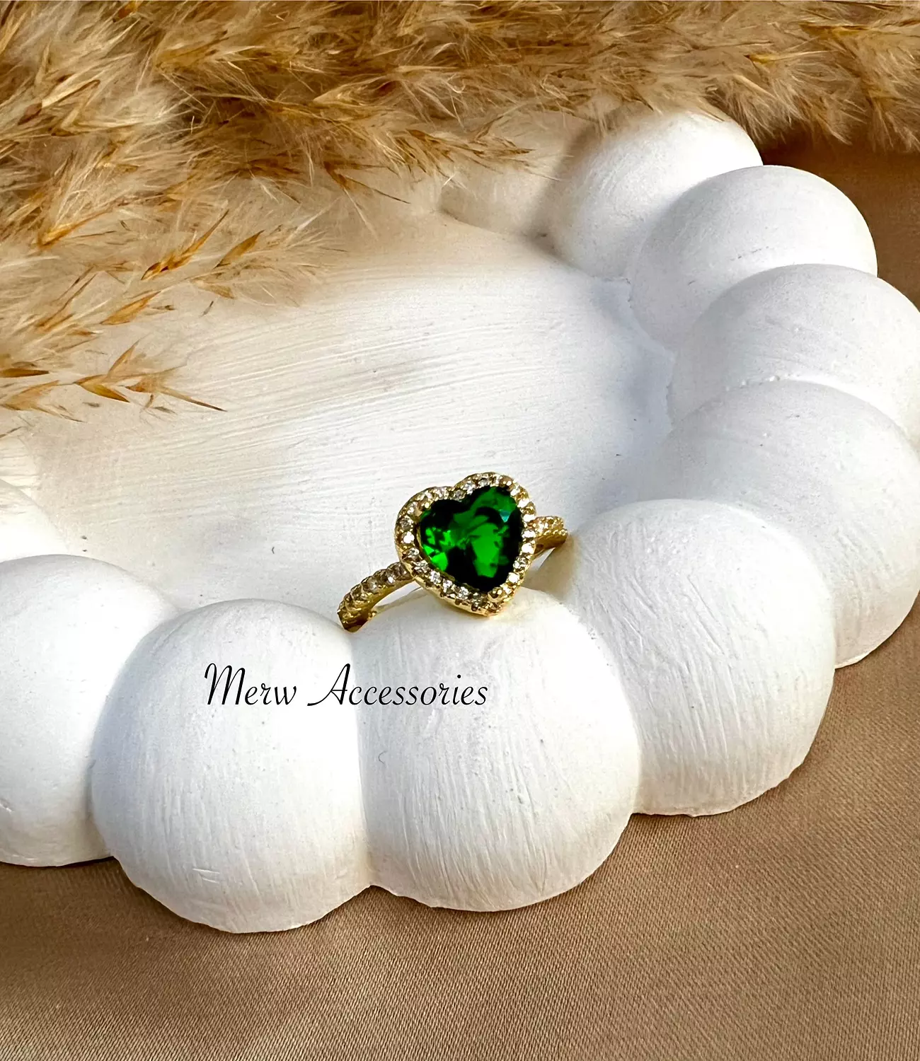 Green heart ring  2