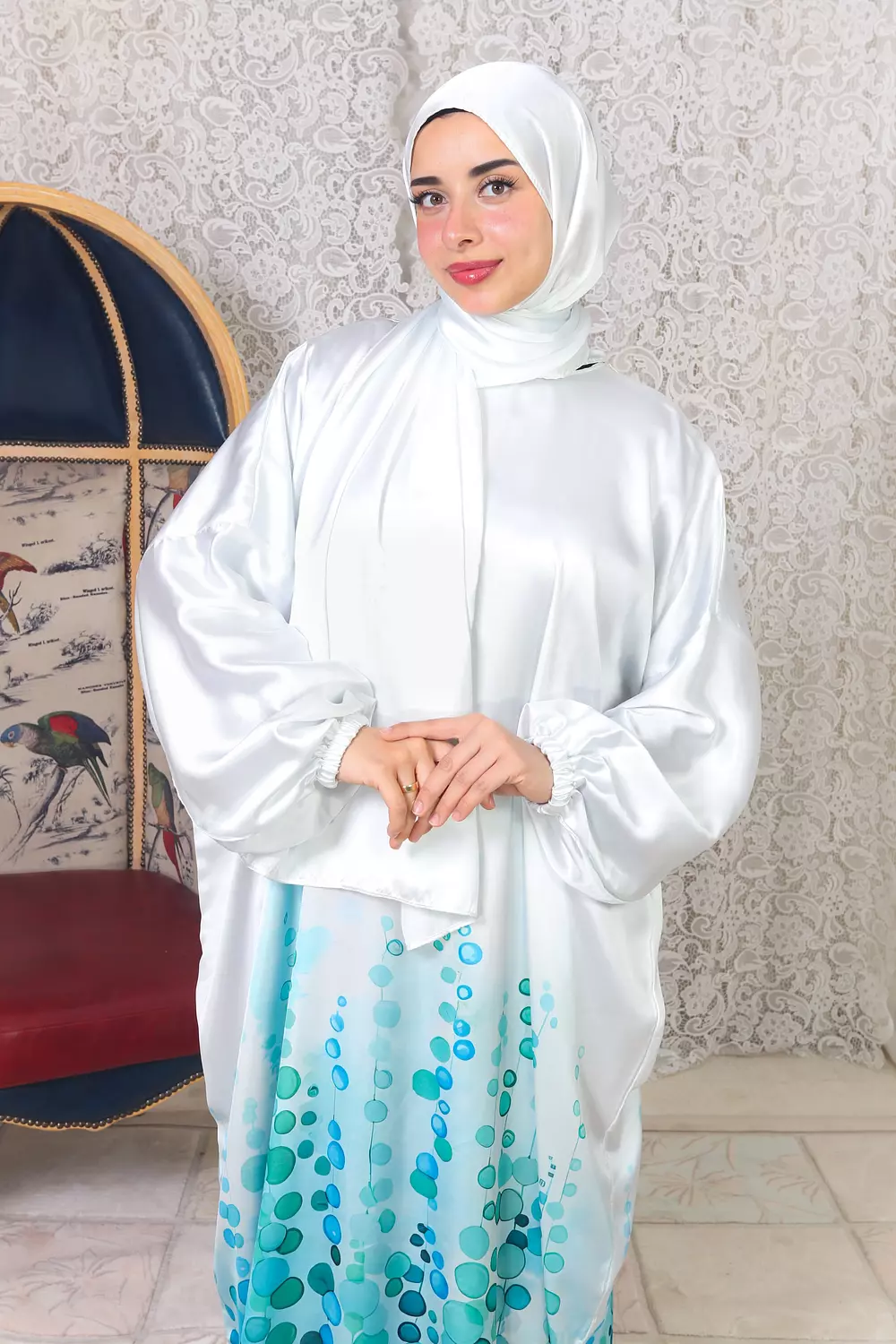 Isdal Satin Prayer2504 1