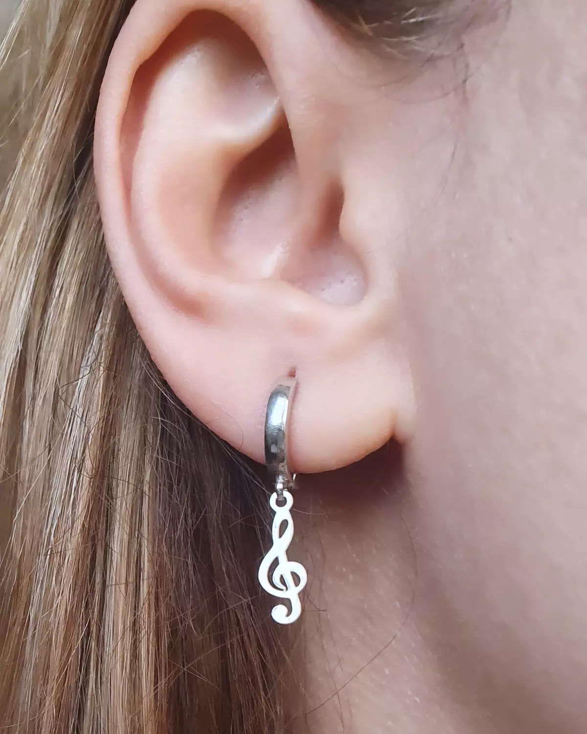 Sol music key earrings image