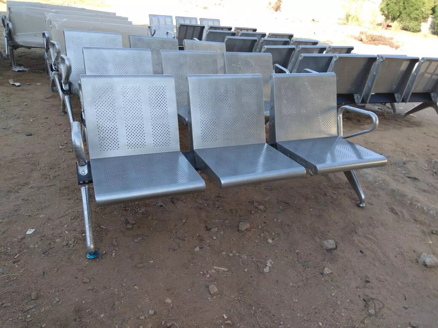 3-seater airport sofa, double steel, matte silver image