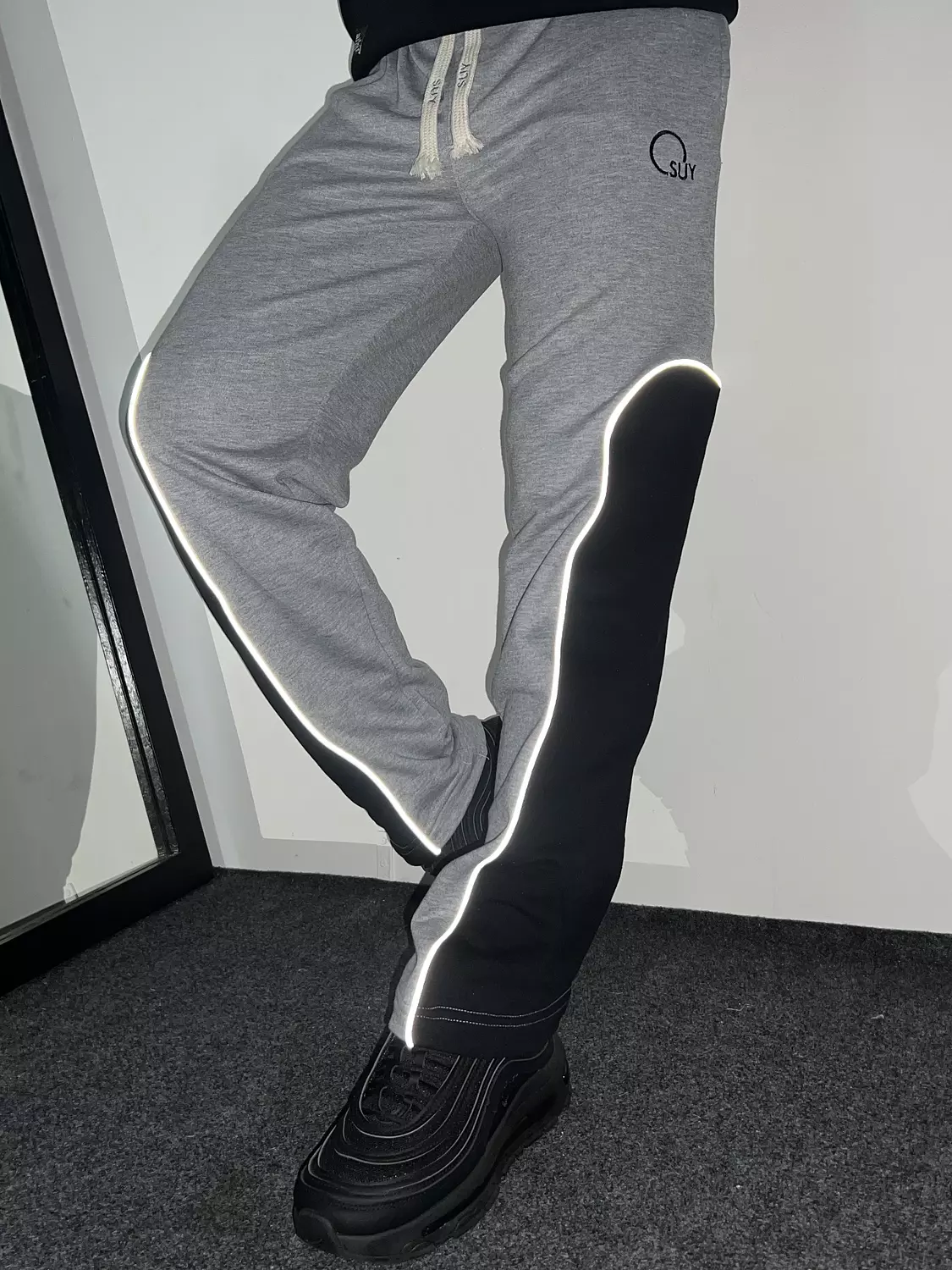 Relaxed fit Premium sweatpants _ Reflect _ Grey color image