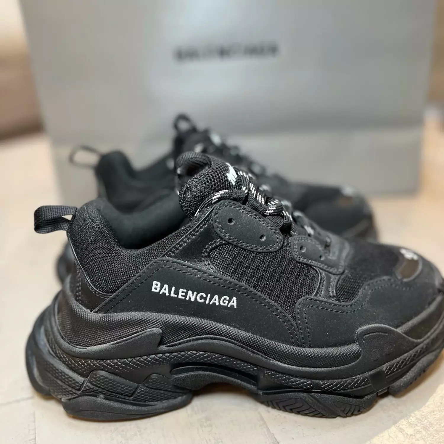 Balensiaga Triple S Full Black 1