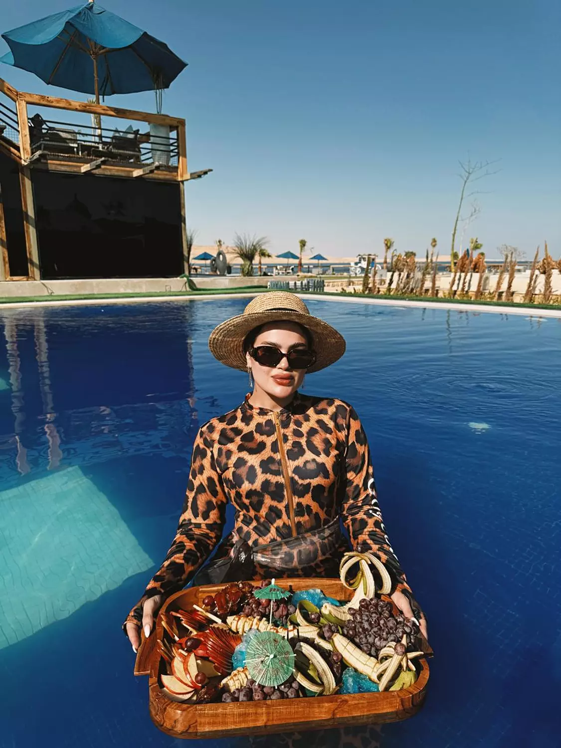 Leopard Lagoon 16