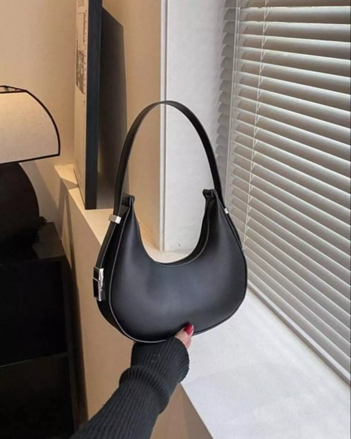 <h1><span style="color: #ffbad0">Bags</span></h1>