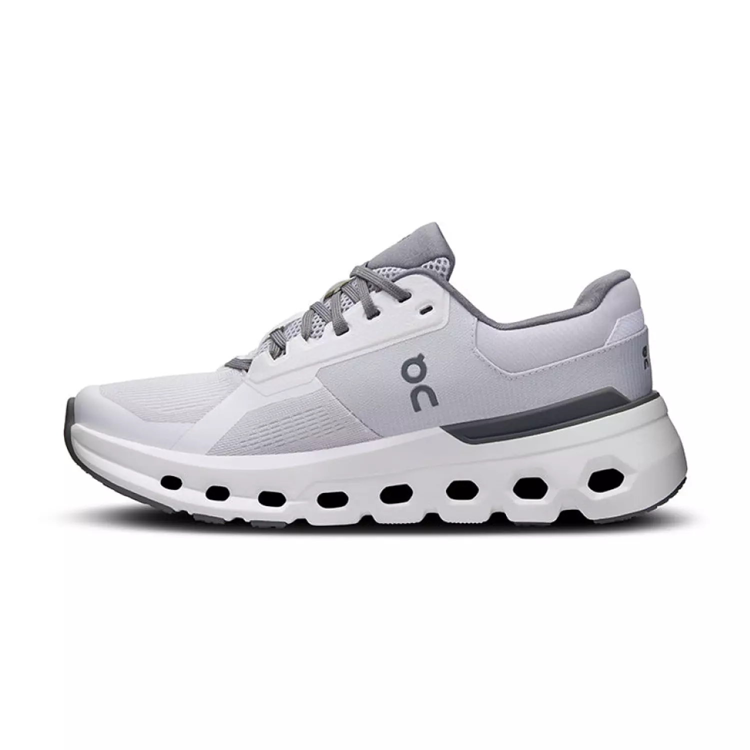 On CloudStratus 2 White Frost 3