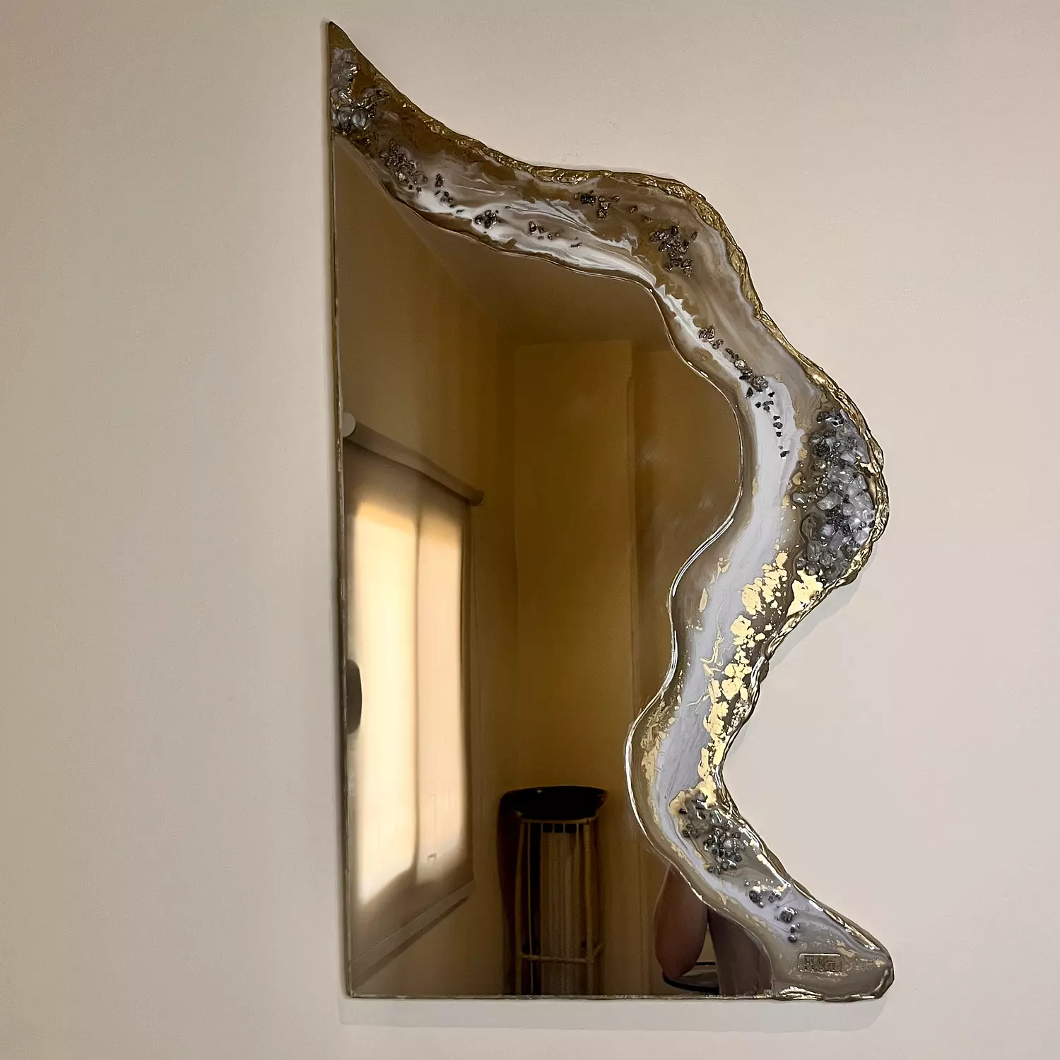 <p><strong>White Gold One Side Mirror</strong><br></p>