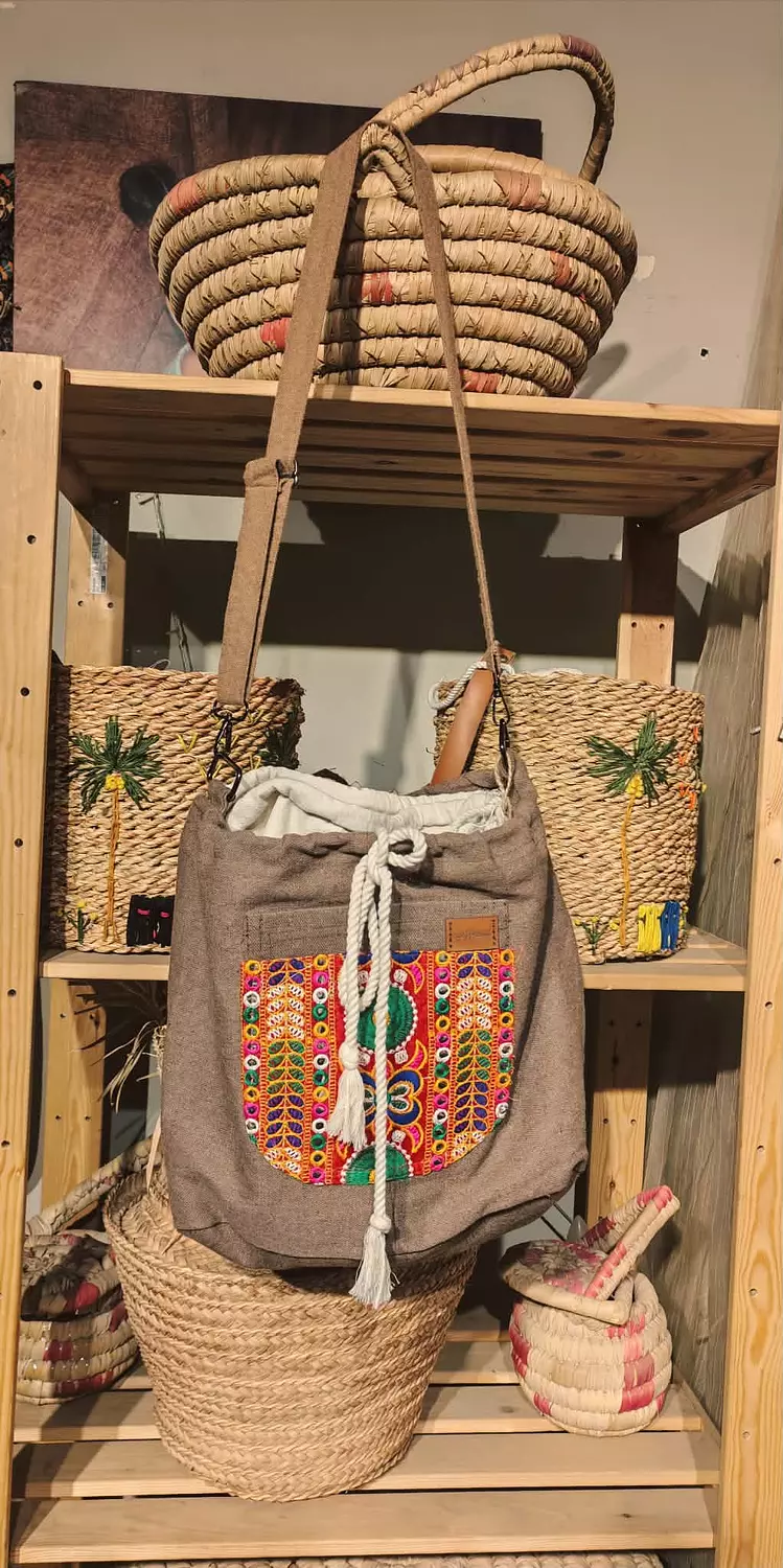 Sinawi Brown bag 2