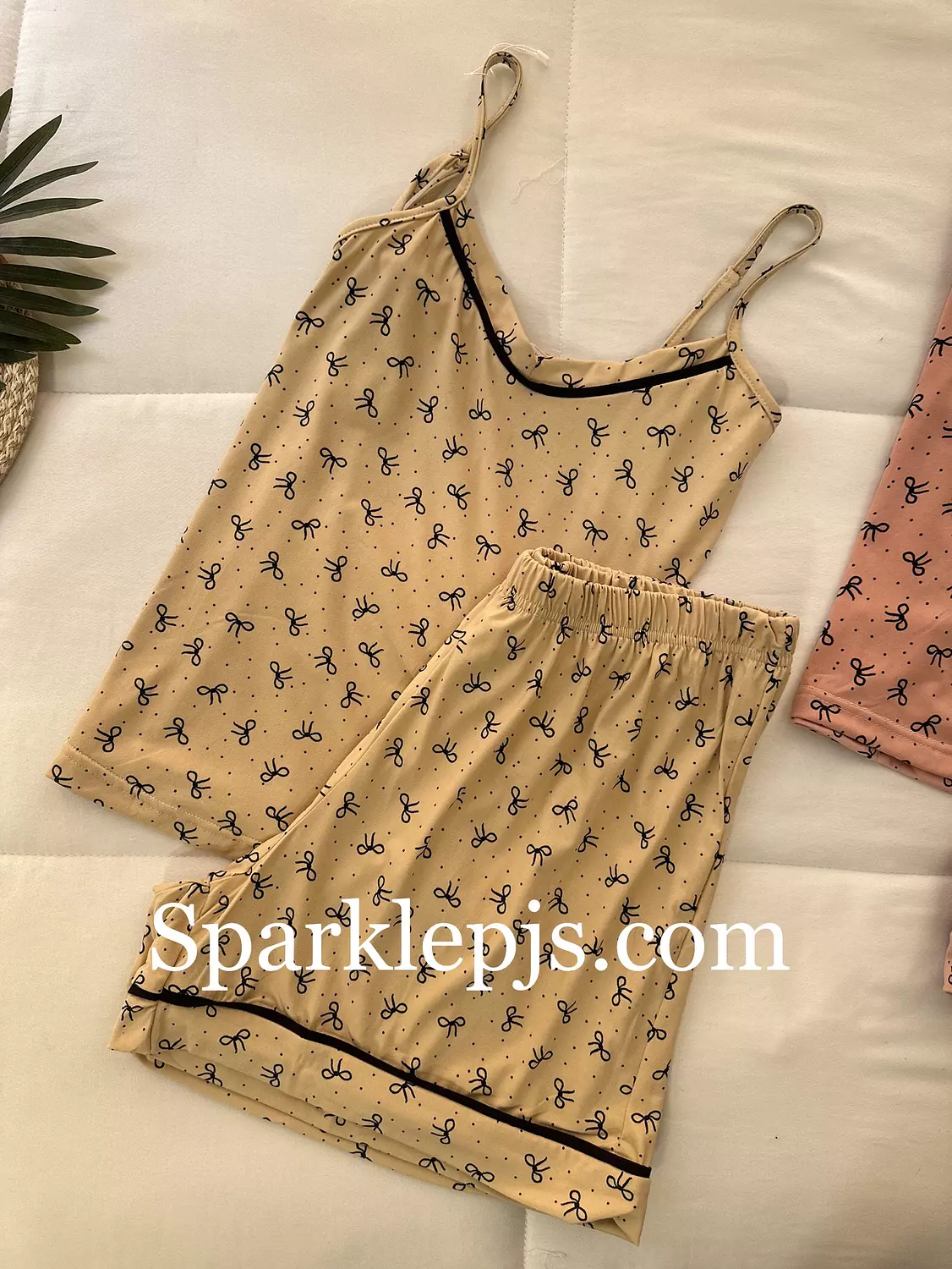 Bow shorts 2