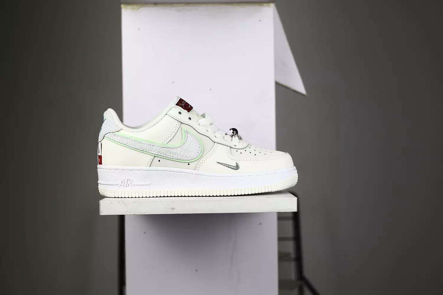 Nike Air Force 1 "07 LOW" hover image