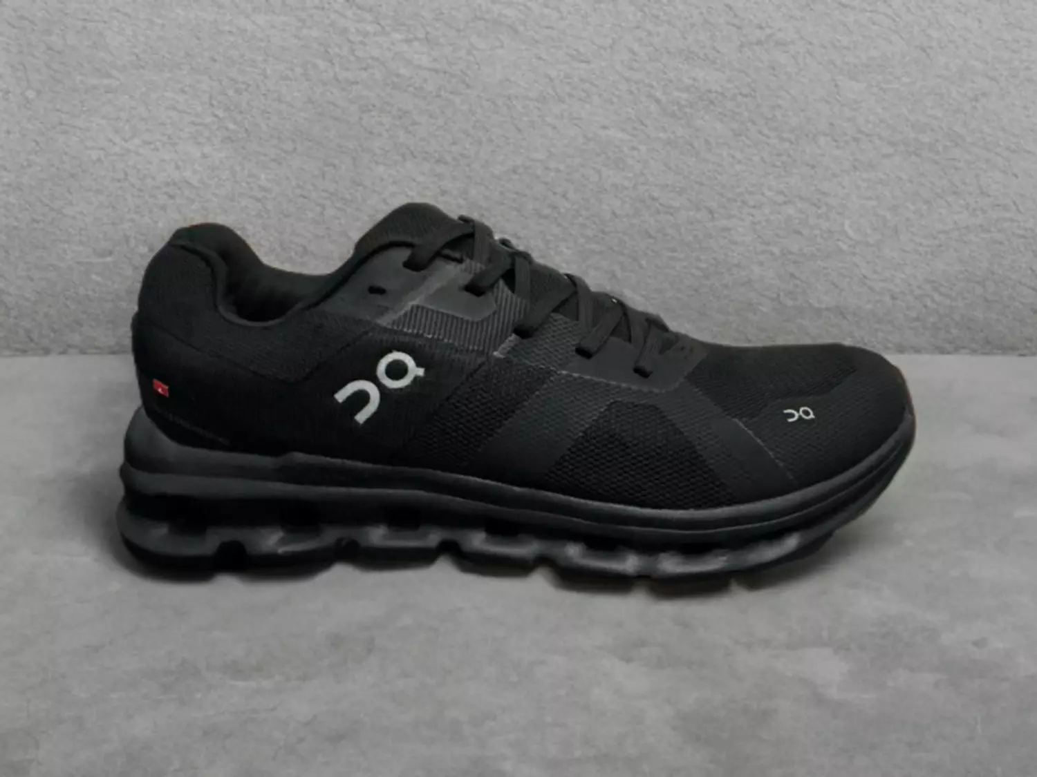 On Cloud Running Shoes Black  1