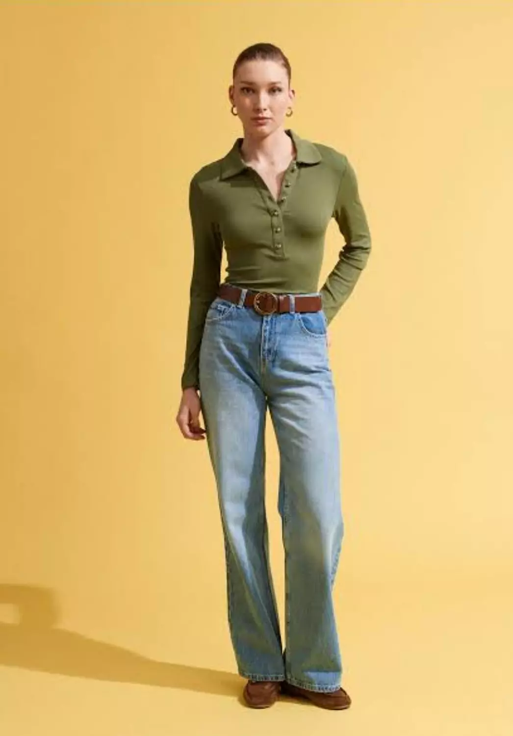 Olive Dilvin top with gold buttons  2