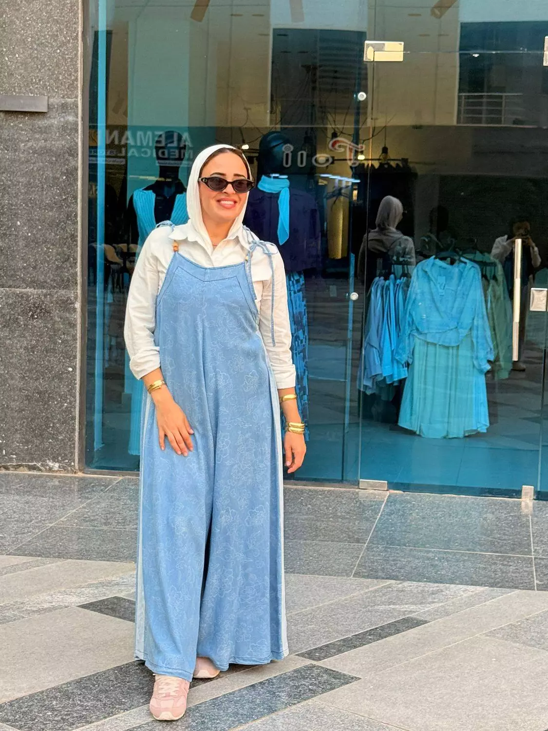 <h3 style="text-align: justify">Jumpsuits →</h3>