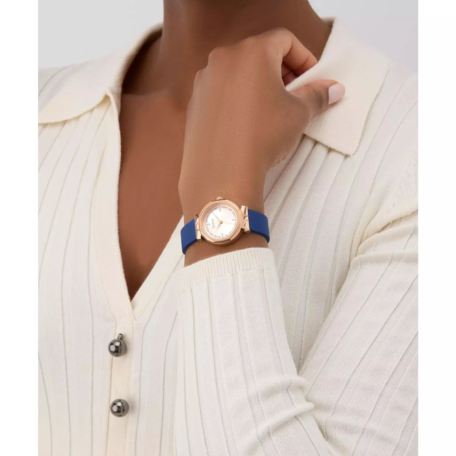 GUESS MINI RUMOUR Ladies Blue Rose Gold Tone Analog Watch Blue Silicone Smooth Strap 5