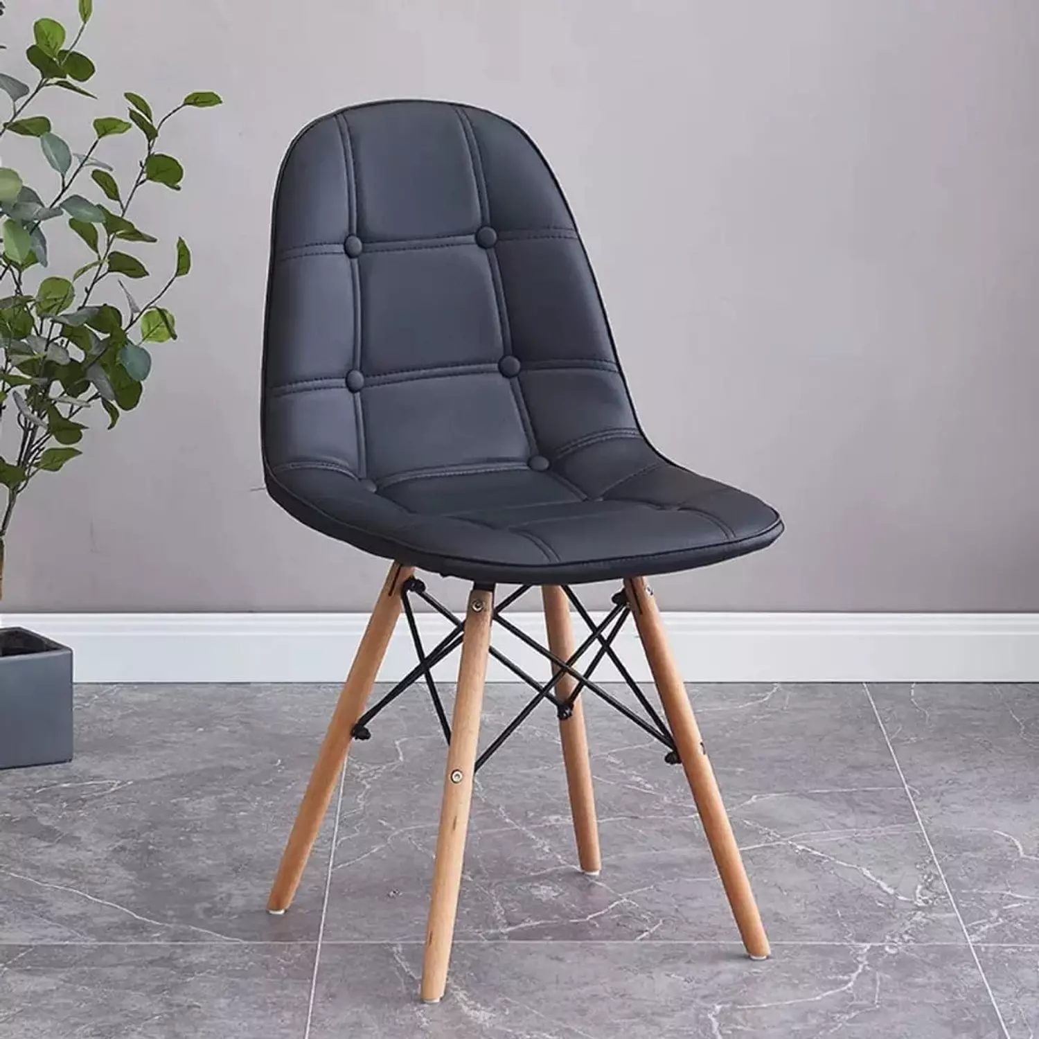 كرسي كابتونيه جلد سياحي رجل خشب image