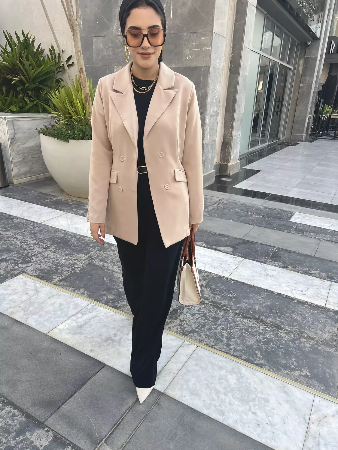 Bej blazer 1